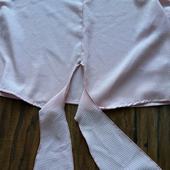 Pink blouse - Picture 3 of 3